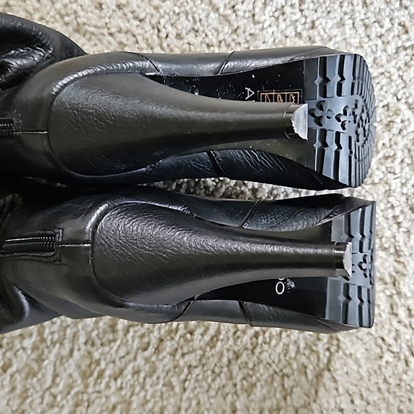 EUC Size 9 Black Aldo Leather Upper boots - Picture 5 of 10